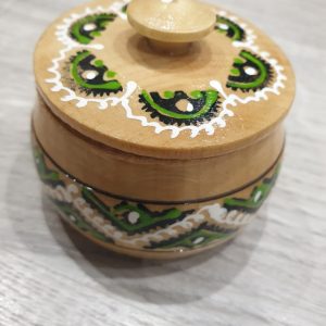 Decoratiove wooden pot - 65mm x 60mm